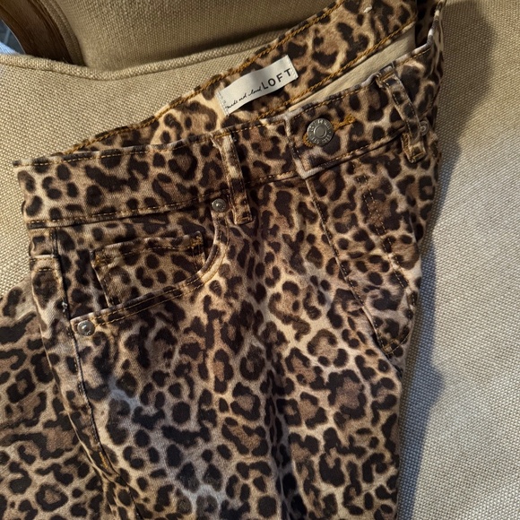Petite High Rise Wide Leg Jeans in Leopard Print - Picture 8 of 10